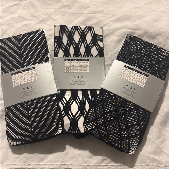 Frenchi Black and White Fishnet Lace Tights - Picture 2 of 2